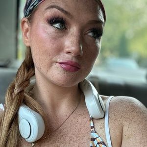 Meet your Posher, Ashleigh